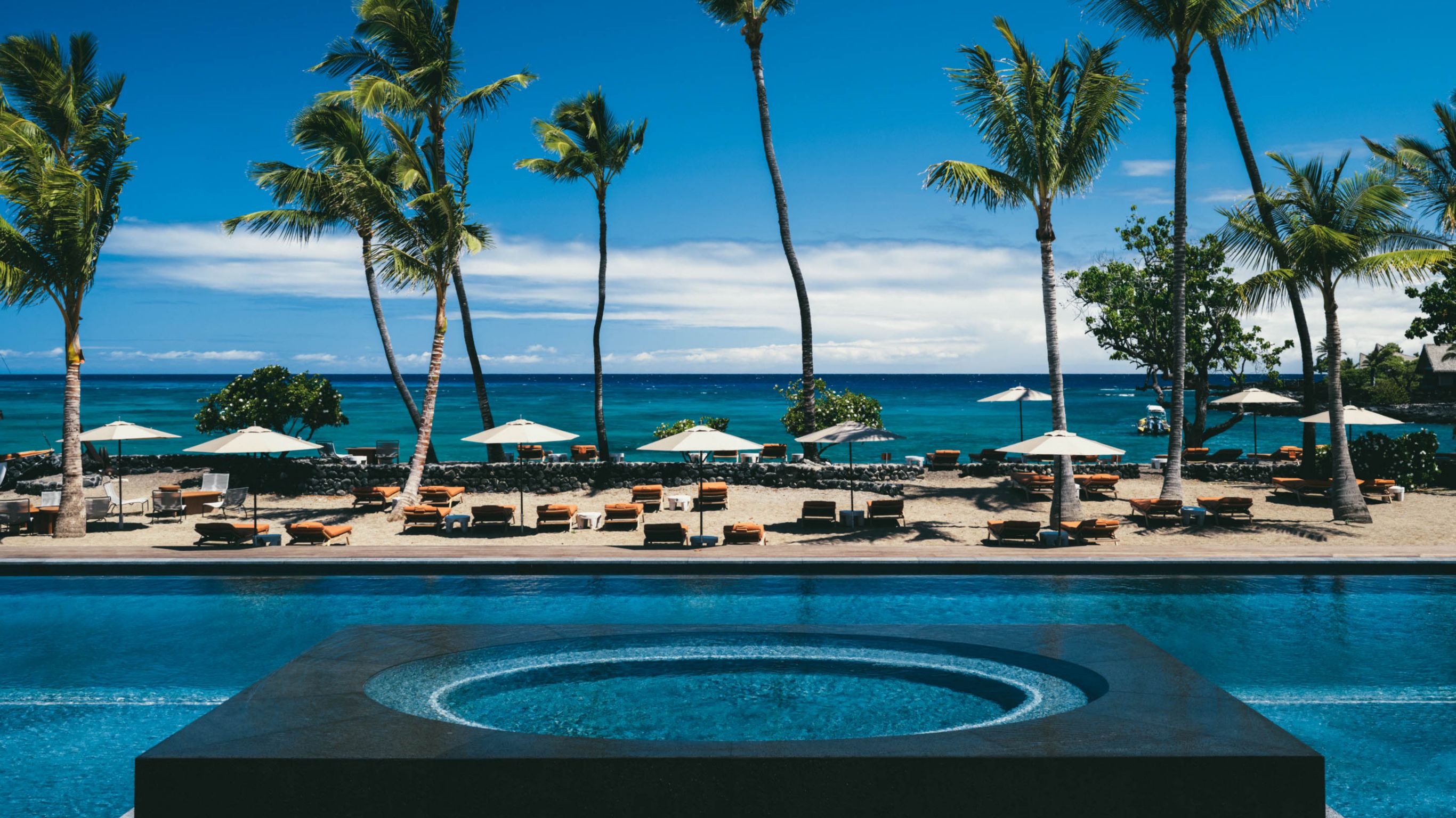 Shipwreck Hot Tub, Pool, and Beach